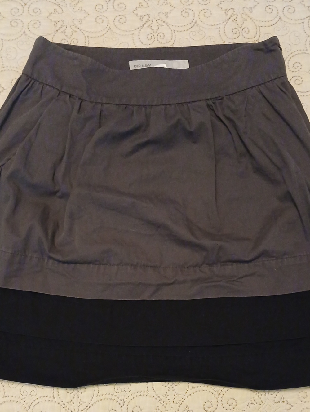 Old Navy Gray and Black Layered Mini Skirt
